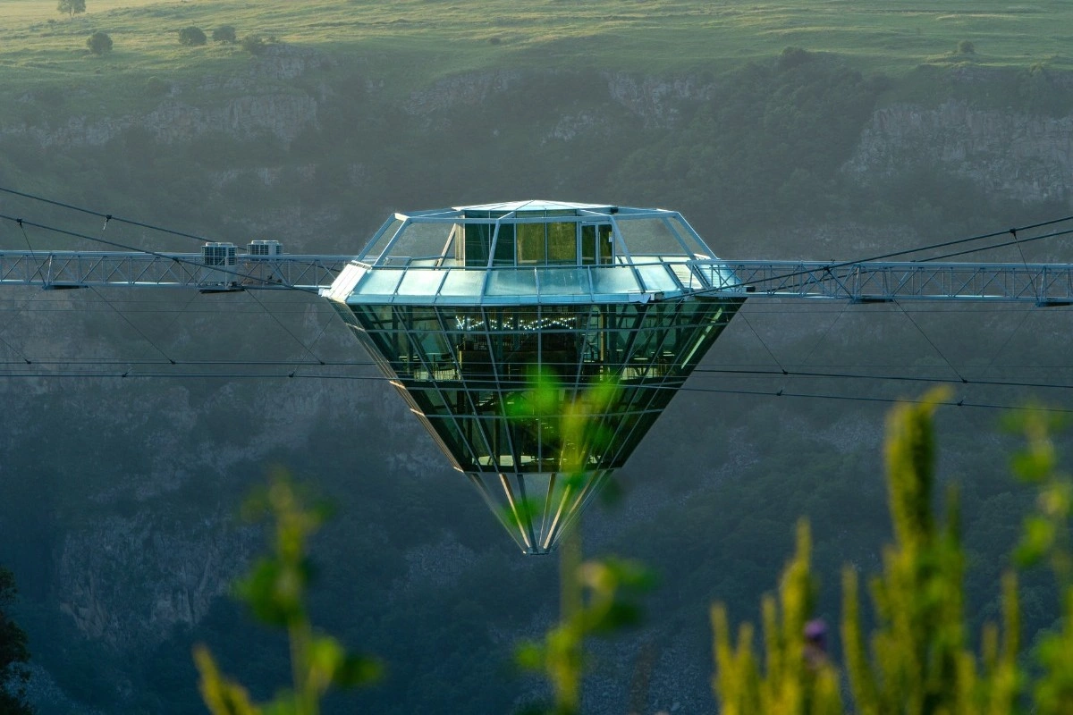 Diamond Bridge